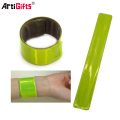 Wholesale promotional Cheap custom deboss silicone slap bracelet